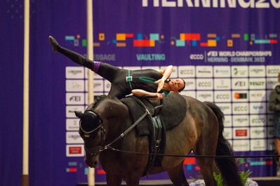 FEI World Vaulting Female Championship
Keywords: Klintholms Ramstein;Sheena Bendixen;cp