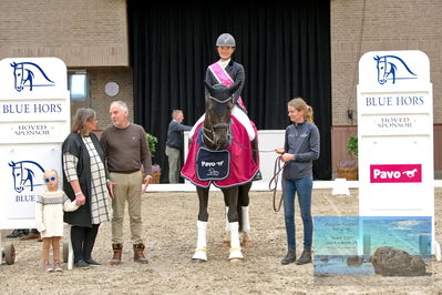 Blue Hors
7 års finale
Keywords: anna kasparcack;everian l;lap of honour