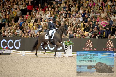 Vitamin Well Five Star Dressage / Vodskov Bolighus CDI5 Grand Prix Freestyle
Keywords: carina cassoe krüth;heiline's danciera