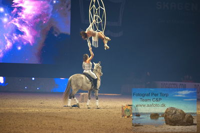 fredag galashow
Keywords: laurent douzeich