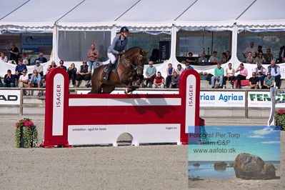 2. Kval. og Finale af Agria DRF Mesterskab U18 præsenteret af Højgård Hestehospital
Keywords: dm;pt;ditte wulff moeller;forrest dwb