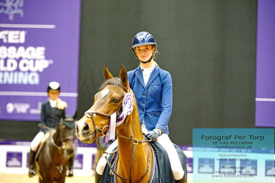 CSIP FEI Jumping Ponies Trophy (238.2.1) 1.25m
Keywords: zoe keys;victory day;lap of honour