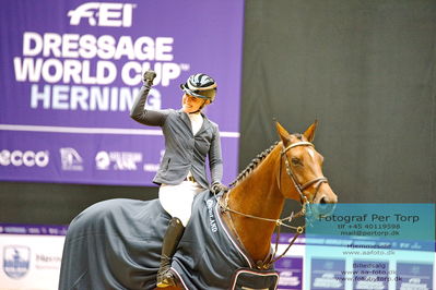 Easy Agri Care CSI2 Big Tour LR (238.2.2) 1.45m
Keywords: stine cassoe jacobsen;finette ask;lap of honour