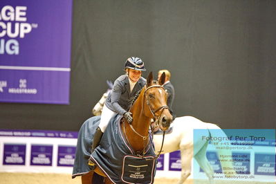 Easy Agri Care CSI2 Big Tour LR (238.2.2) 1.45m
Keywords: stine cassoe jacobsen;finette ask;lap of honour