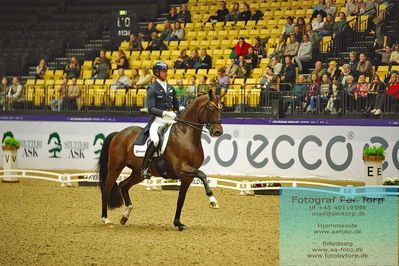 FEI Dressage World Cup Grand Prix
Keywords: patrick kittel;touch down