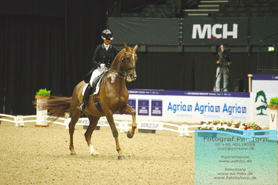 FEI Dressage World Cup Grand Prix Freestyle
Keywords: devenda dijkstra;hero