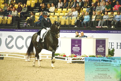 FEI Dressage World Cup Grand Prix Freestyle
Keywords: nadja aaboe sloth;favour gersdorf