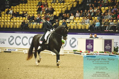 FEI Dressage World Cup Grand Prix Freestyle
Keywords: nadja aaboe sloth;favour gersdorf