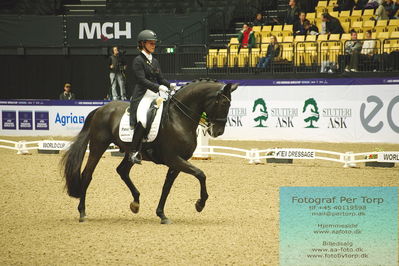 FEI Dressage World Cup Grand Prix Freestyle
Keywords: anna kasparcack;addict de massa