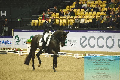 FEI Dressage World Cup Grand Prix Freestyle
Keywords: anna kasparcack;addict de massa