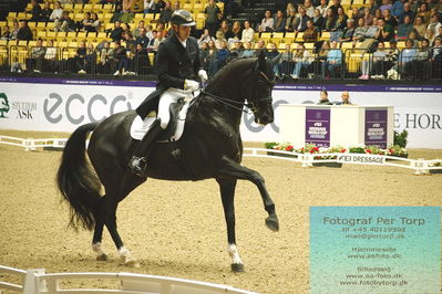 FEI Dressage World Cup Grand Prix Freestyle
Keywords: andreas helgstrand;queenparks wendy