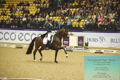 FEI Dressage World Cup Grand Prix Freestyle
Keywords: patrik kittel;touch down