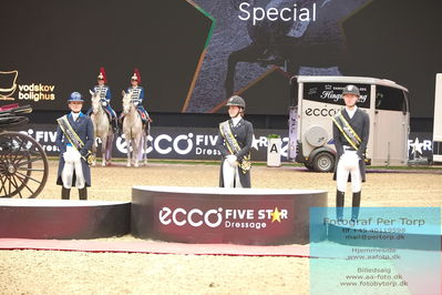 09 ECCO CDI5Grand Prix Special (GPS) - ECCO FIVE STAR DRESSAGE
Keywords: daniel bachmann andersen;cathrine laudrup-dufour;nanna skodborg merrald;lap of honour