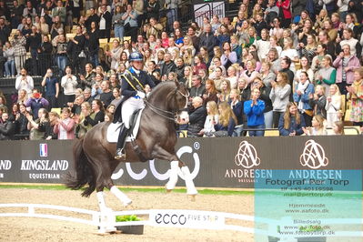 09 ECCO CDI5Grand Prix Special (GPS) - ECCO FIVE STAR DRESSAGE
Keywords: daniel bachmann andersen;cathrine laudrup-dufour;nanna skodborg merrald;lap of honour