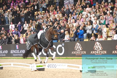 09 ECCO CDI5Grand Prix Special (GPS) - ECCO FIVE STAR DRESSAGE
Keywords: daniel bachmann andersen;cathrine laudrup-dufour;nanna skodborg merrald;lap of honour