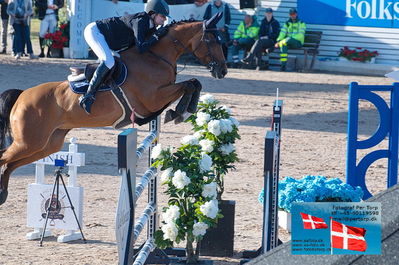 fQualifier for Agria Grand Prix 150cm
Keywords: falsterbo;zoe conter;la una