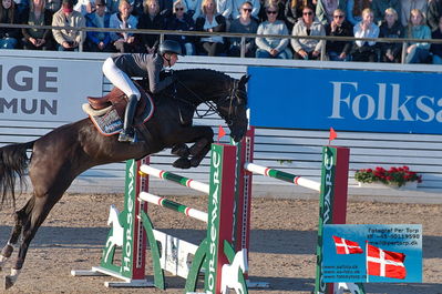 fQualifier for Agria Grand Prix 150cm
Keywords: falsterbo;sandra auffarth;comvador old