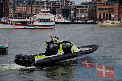 pictures from oslo fjord
Keywords: ship;speedboat;police