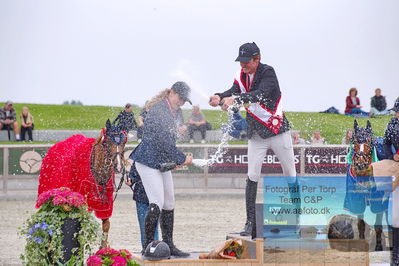 2. Kval. og Finale af Agria DRF Mesterskab U21 præsenteret af TG Horseboxes - S12. Kval. og Finale af Agria DRF Mesterskab U25 præsenteret af PAVO Springning Heste
Keywords: dm;pt;theodor wildfang just linde;frida munk lassen;josefine sandgaard moerup;lap of honour