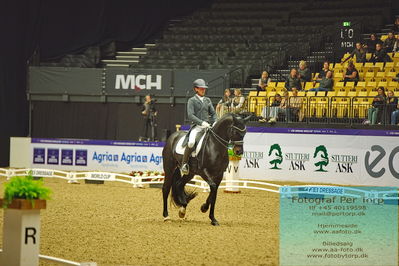 FEI Dressage World Cup Grand Prix
Keywords: corentin pottier;gotilas du feuillard