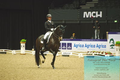 FEI Dressage World Cup Grand Prix Freestyle
Keywords: raphael netz;great escape camelot