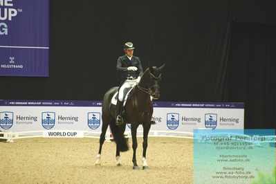 FEI Dressage World Cup Grand Prix Freestyle
Keywords: andreas helgstrand;queenparks wendy