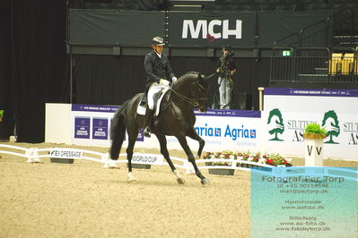 FEI Dressage World Cup Grand Prix Freestyle
Keywords: andreas helgstrand;queenparks wendy