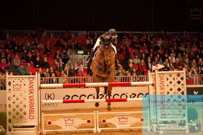 07 FENDT CSI3 Medium Tour (238.2.1) 1.40
Keywords: stella röhlcke;sidney sam b