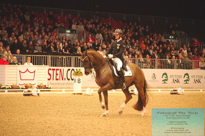 Helgstrand Jewellery CDI3 Grand Prix (GP)
Keywords: carl hedin;van der veen