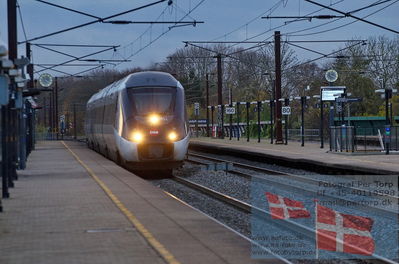 hedehusene station 10-11-23 kl 16.00
Keywords: hedehusene;rail;dsb;5851;ic4