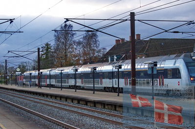hedehusene station 10-11-23 kl 16.00
Keywords: hedehusene;rail;eb;3213;dsb