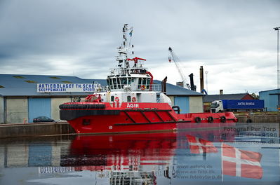 Different photos of wessels and ports
port halmstad,sverige
Keywords: ship;agir;gir;tug;port halmstad