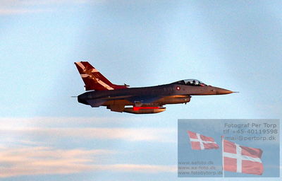 Copenhagen Airport
Homecoming Danish Worldchampion team Handbold
Keywords: f16 jager